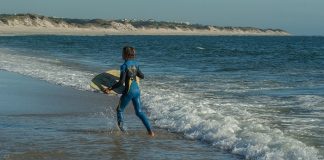 skimboard beach