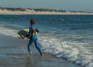 skimboard beach