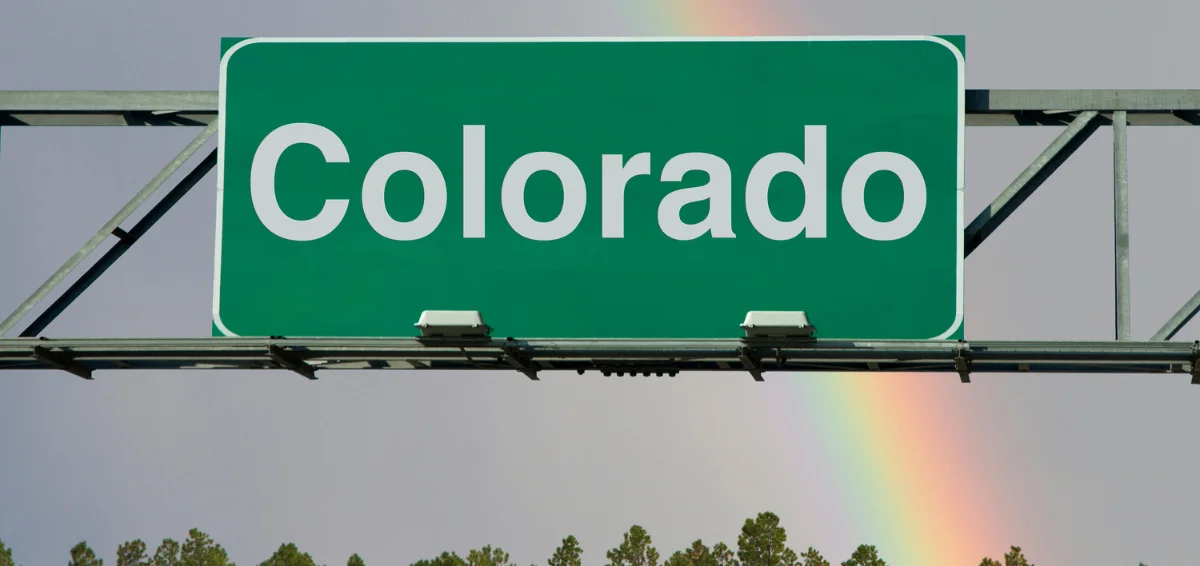 romantic getaways in Colorado with private hot tubs