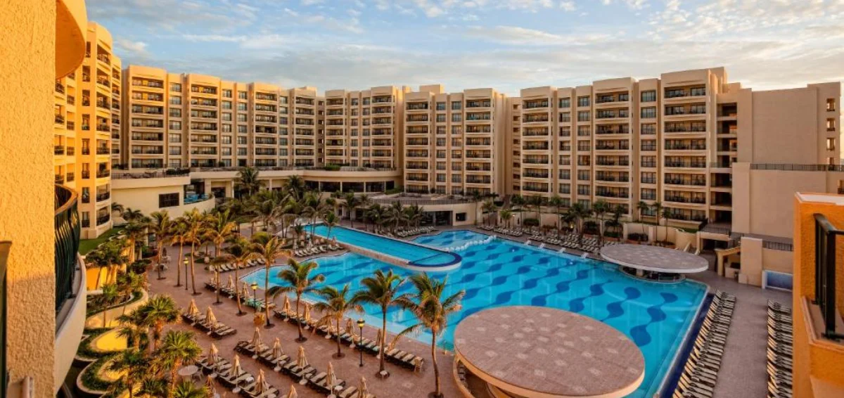 The Royal Sands