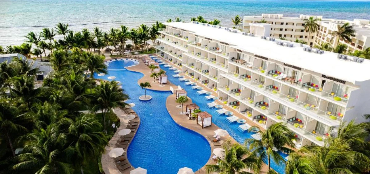 Azul Beach Resort