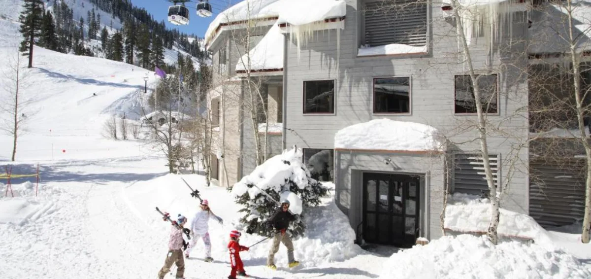Palisades Tahoe Lodge