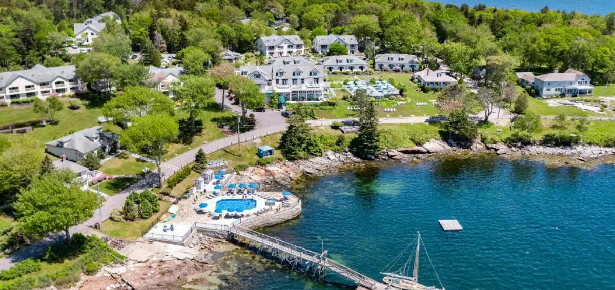 Spruce Point Inn Resort & Spa