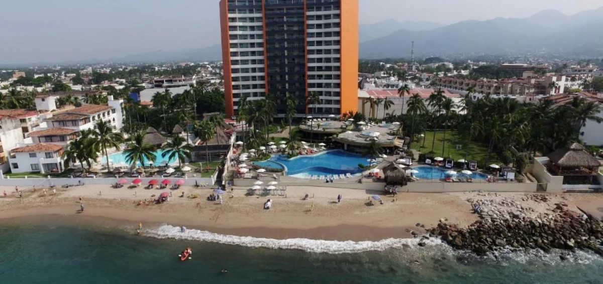 Sunset Plaza Beach Resort