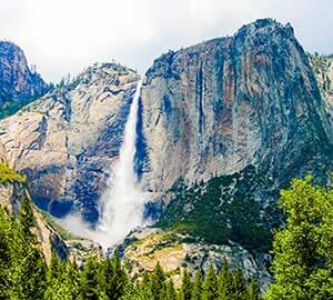 Yosemite National Park Attraction: Yosemite Falls