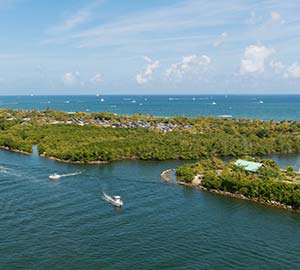 Hollywood Beach Attraction: Intracoastal Waterway