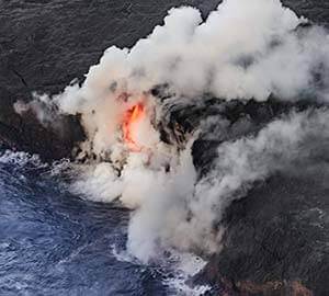Hawaii - The Big Island Attraction: Hawaii Volcanoes National Park