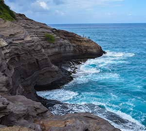 Hanauma Bay Nature Preserve Attraction: Spitting Cave of Portlock