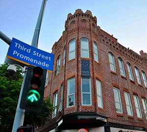 Santa Monica State Beach Attraction: Third Street Promenade