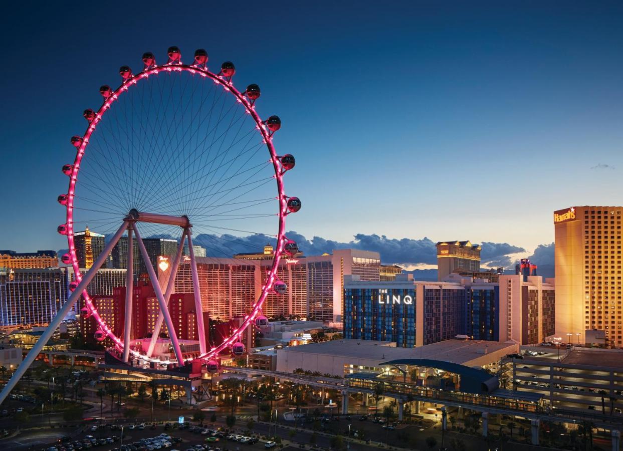 Las Vegas Hotels: Luxor
