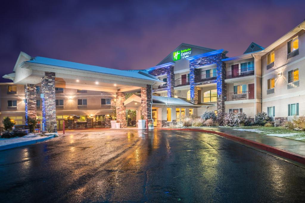 Holiday Inn Express Hotel & Suites Gunnison