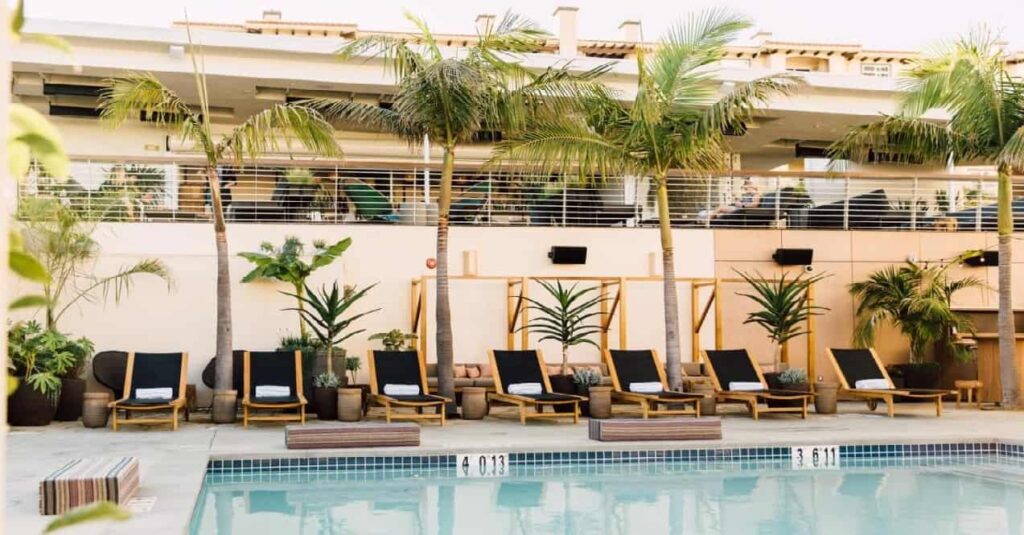 Hotel June