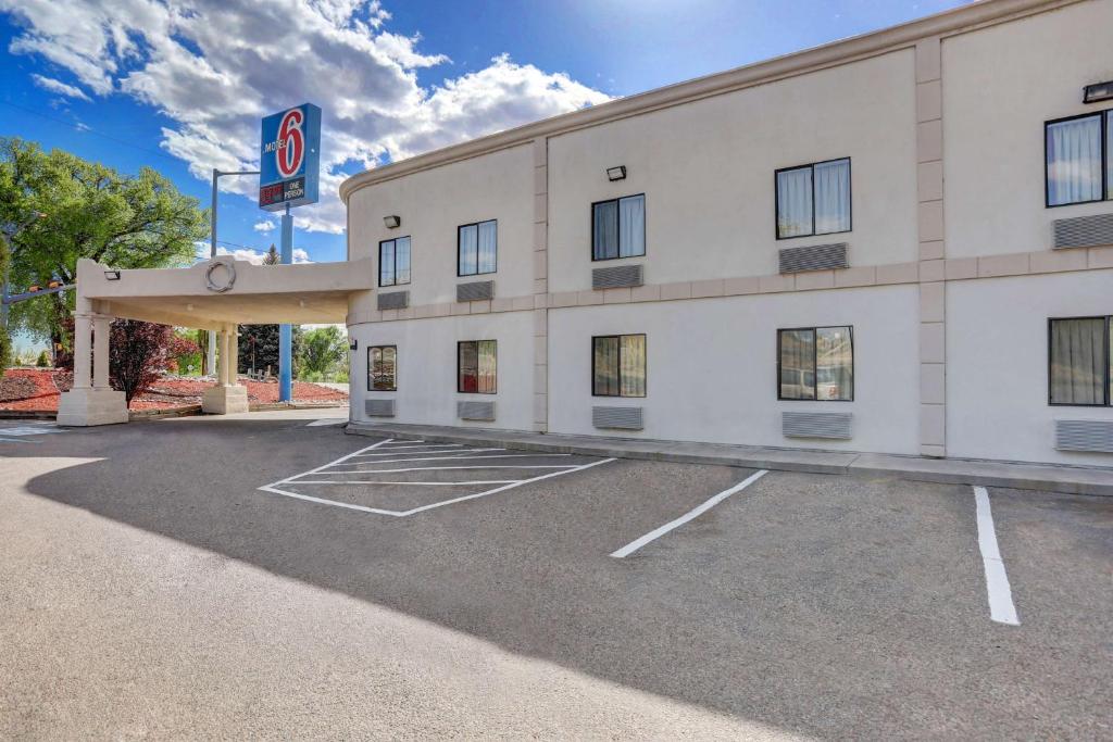 Motel 6 Espanola
